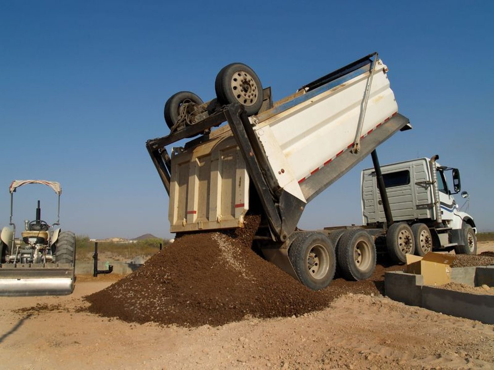 Dump Truck Insurance -  Bakersfield, Kern County, CA 